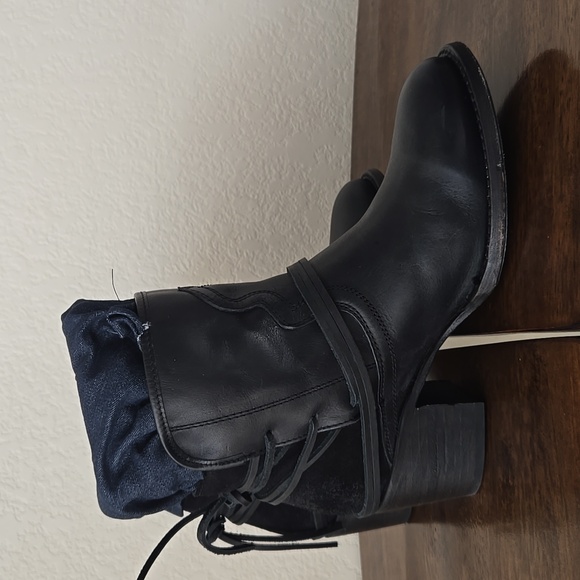 Freebird Casey - Picture 6 of 12